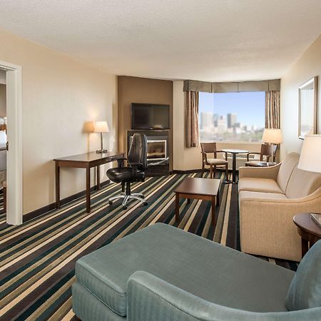 Best Western Plus Winnipeg Airport Hotel Exterior foto
