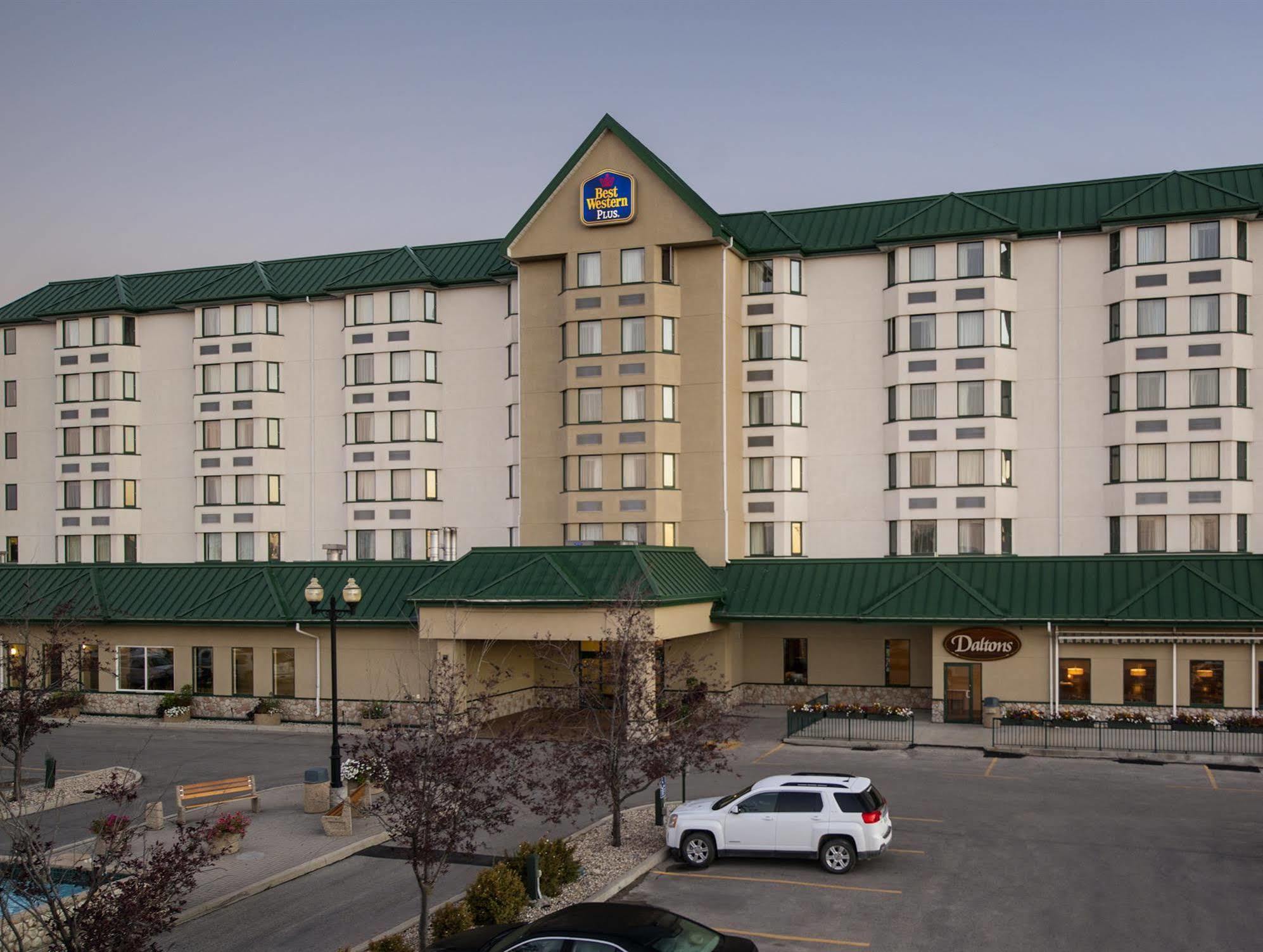 Best Western Plus Winnipeg Airport Hotel Exterior foto