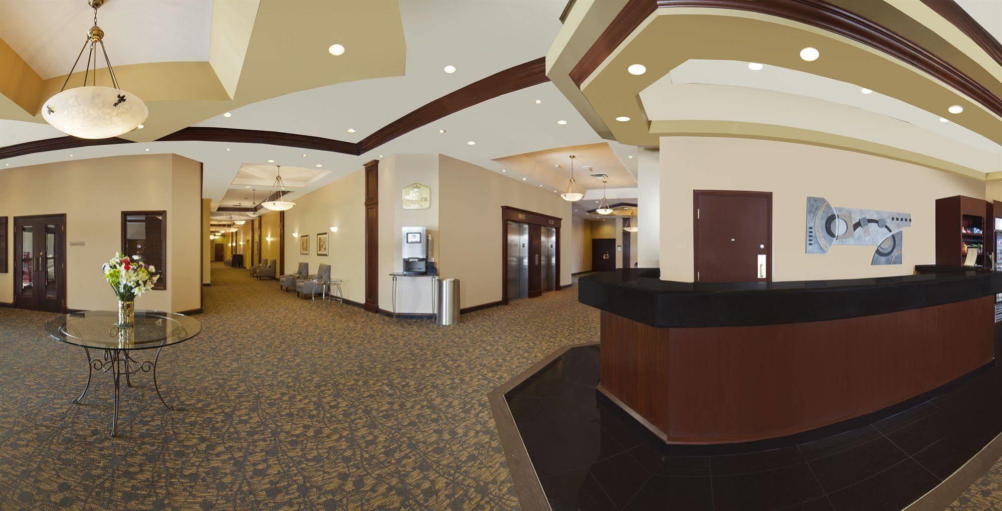 Best Western Plus Winnipeg Airport Hotel Exterior foto